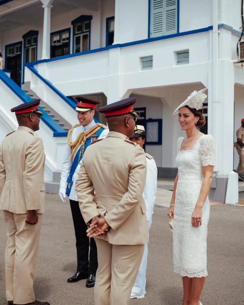 Модный тур Кейт Миддлтон: 15 шикарных выходов герцогини на Карибах