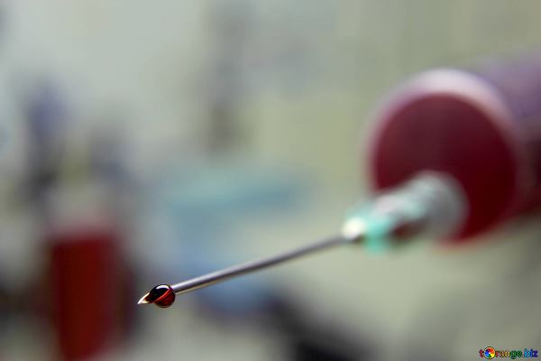 Онколог Минздрава назвал изменения в анализах крови, которые могут говорить о раке