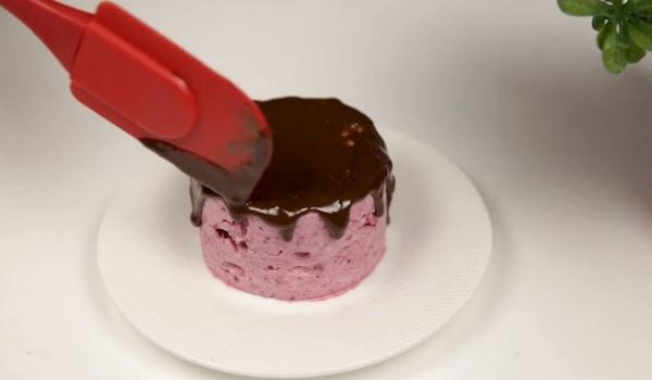 Десерт из творога и ягод без выпечки