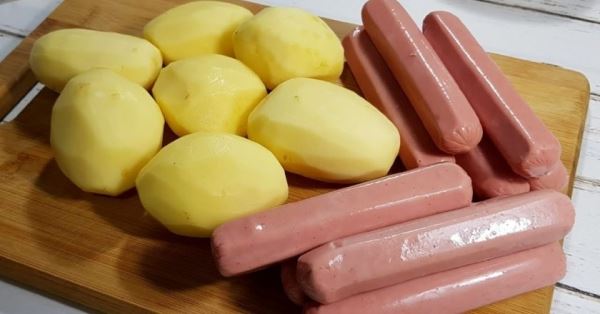 Картофельная запеканка с сосисками: рецепт на скорую руку