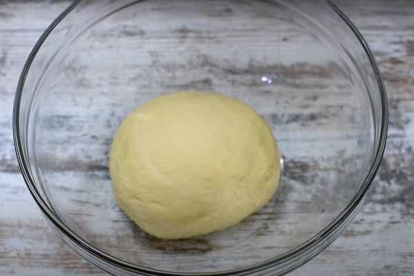 Масляные булочки с шафраном